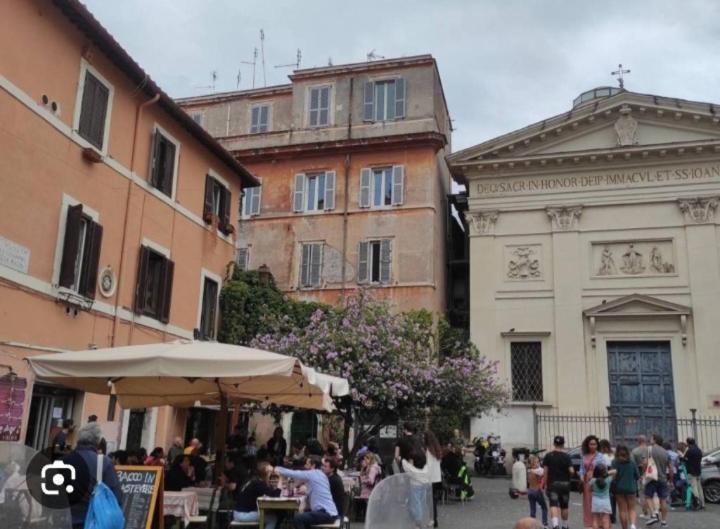 Central Apartment In Trastevere Rome Buitenkant foto